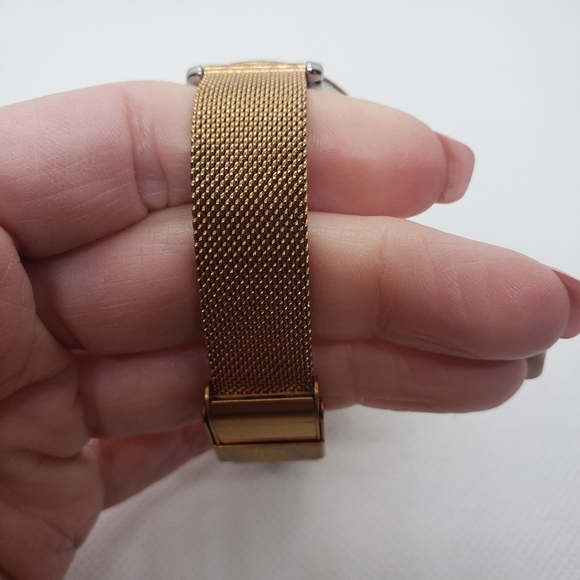 Fossil Jacqueline Wink Eye Gold Ladies Watch - Picture 8 of 10